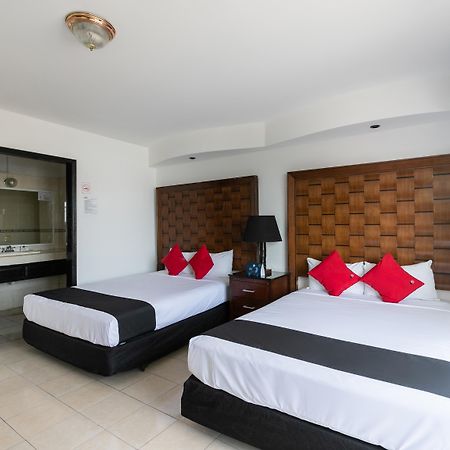 Capital O Zona Dorada Inn, ماساتلان المظهر الخارجي الصورة