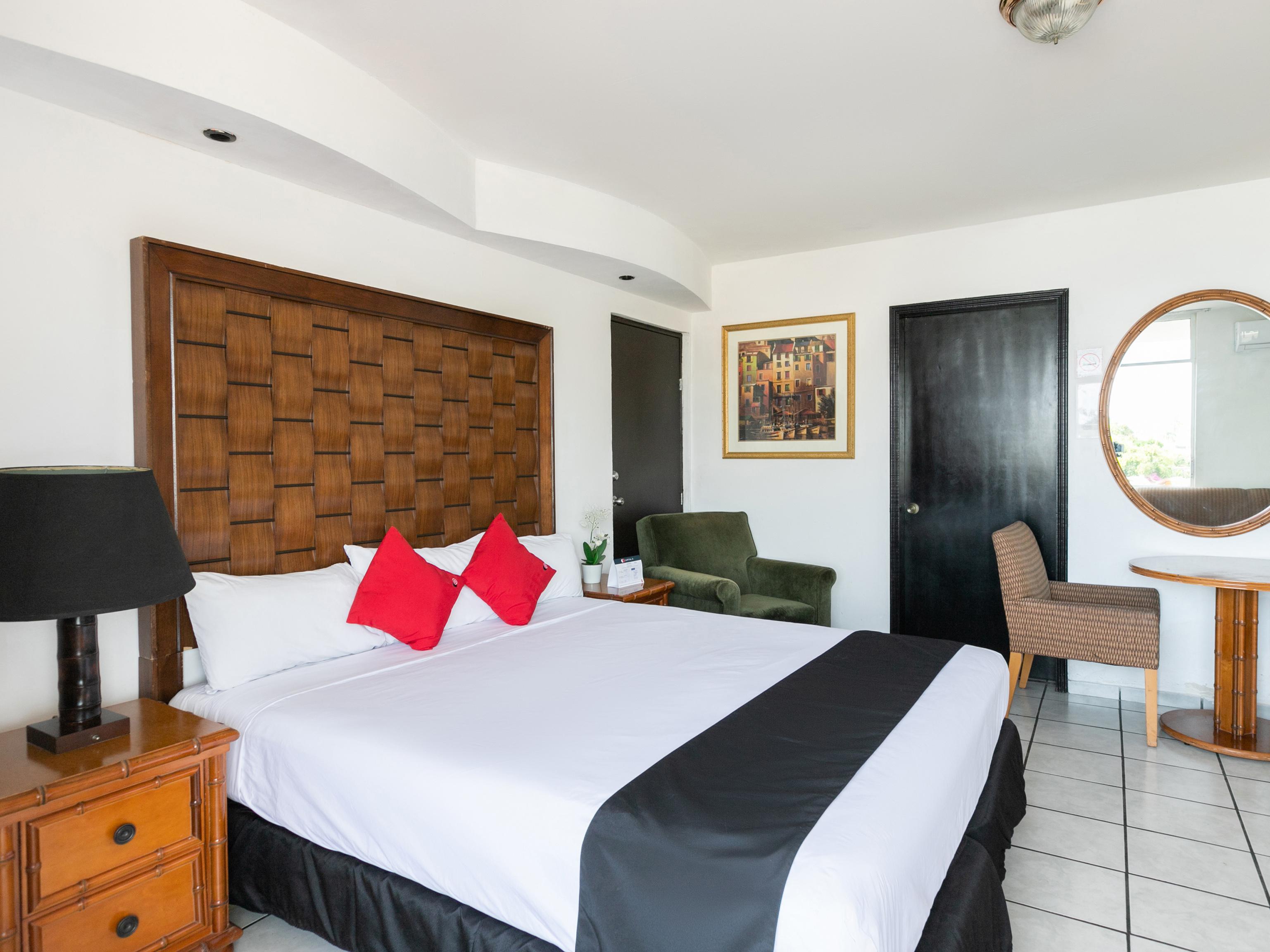 Capital O Zona Dorada Inn, ماساتلان المظهر الخارجي الصورة