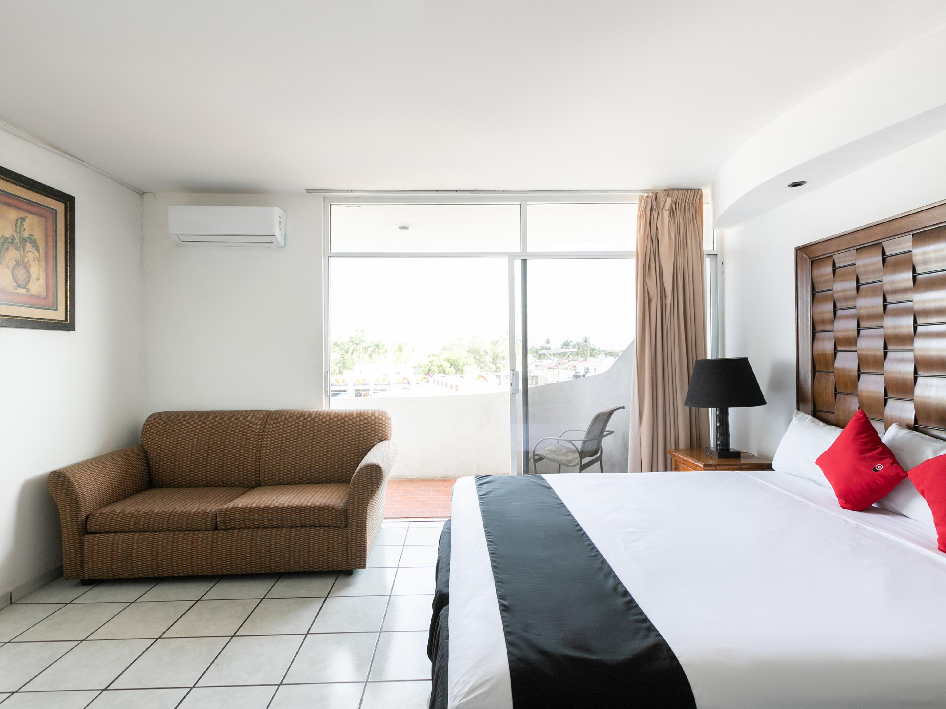 Capital O Zona Dorada Inn, ماساتلان المظهر الخارجي الصورة