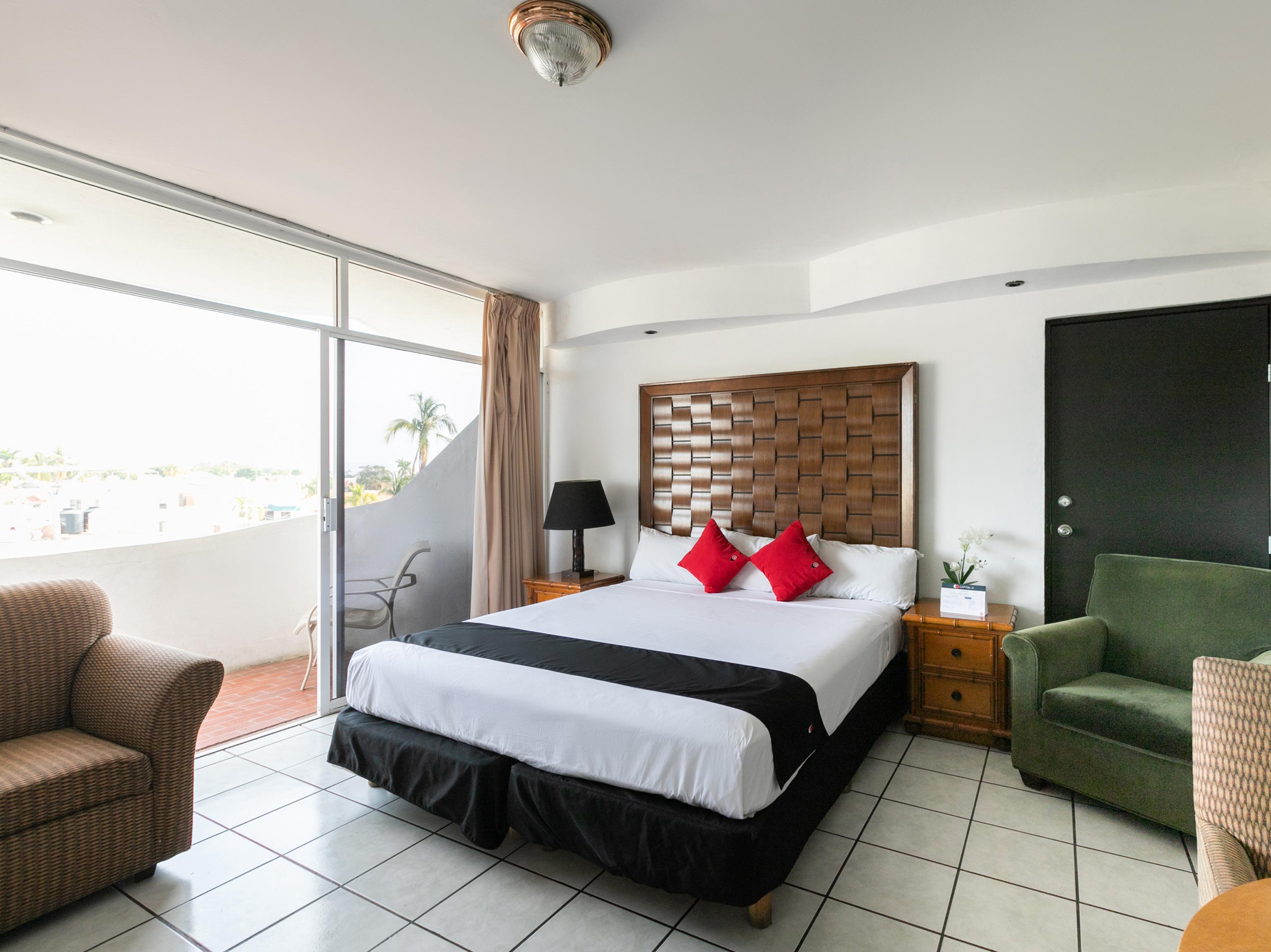 Capital O Zona Dorada Inn, ماساتلان المظهر الخارجي الصورة