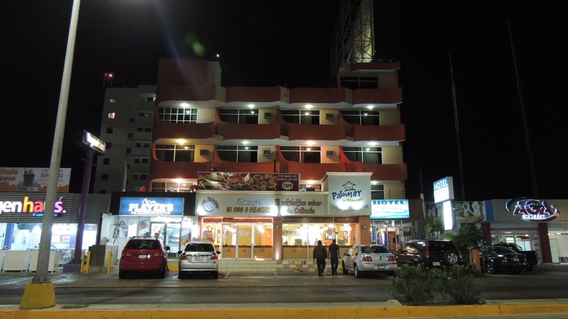 Capital O Zona Dorada Inn, ماساتلان المظهر الخارجي الصورة